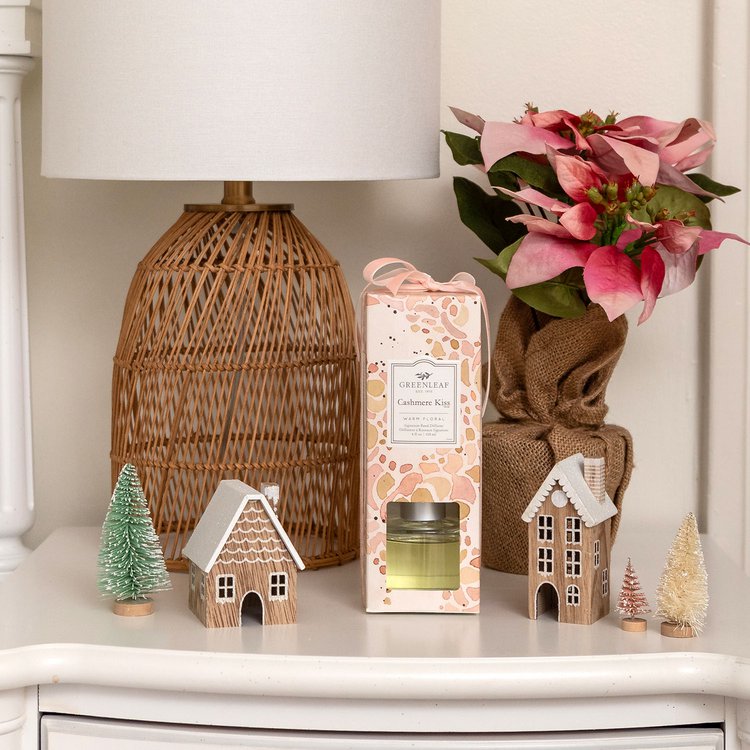 Greenleaf- Cashmere Kiss - Signature Reed Diffuser